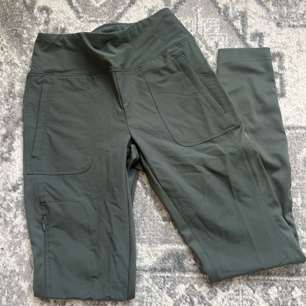 FLX XS Army Green Leggings with Many Pockets